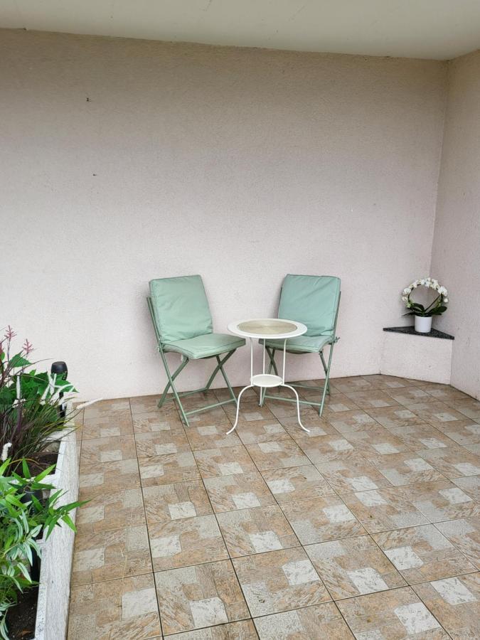 Studio Des Fontanettes Miège Exterior foto